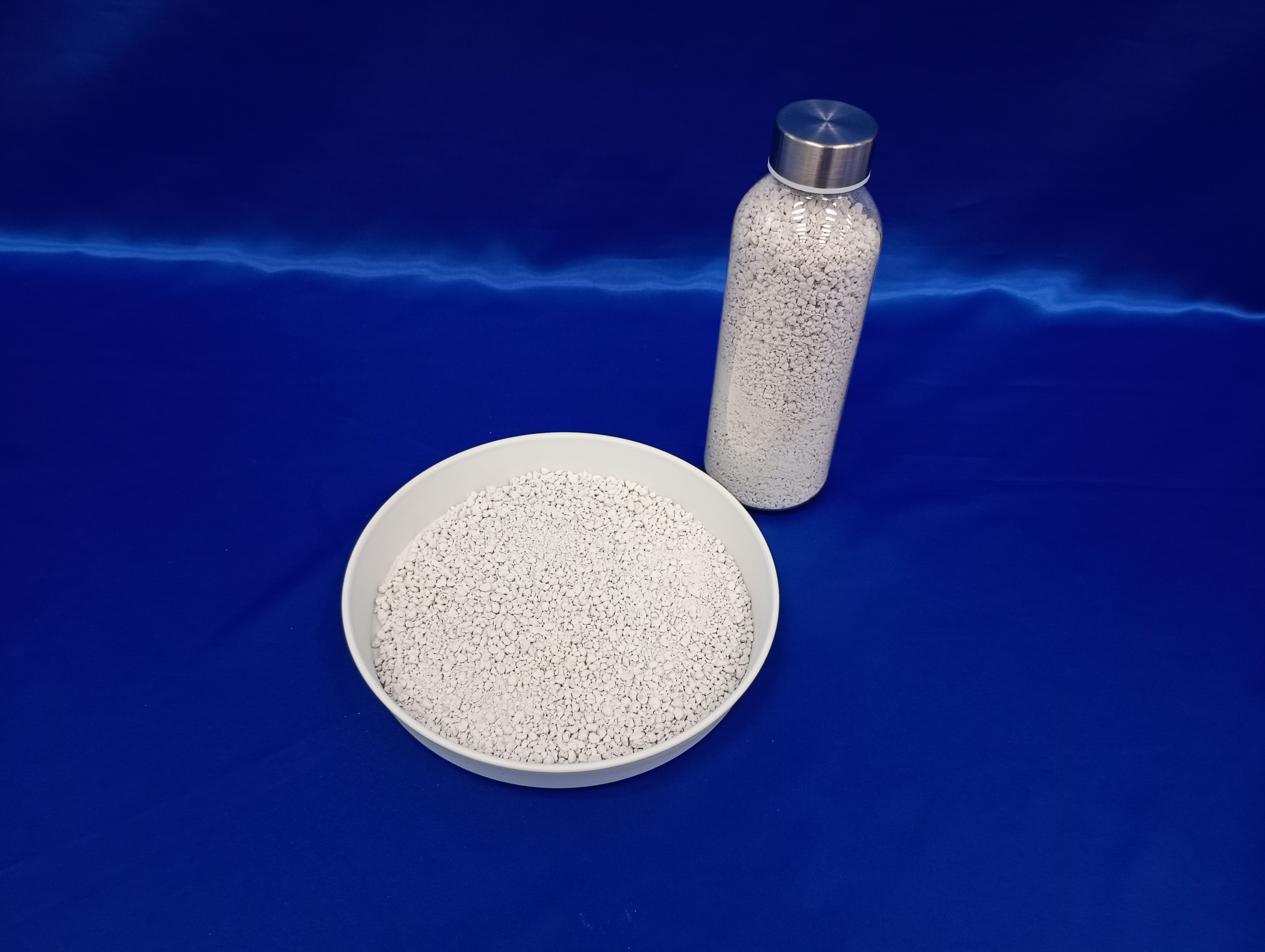 光触媒パワーで世界初の害虫アリ定着予防「キラ星の砂」