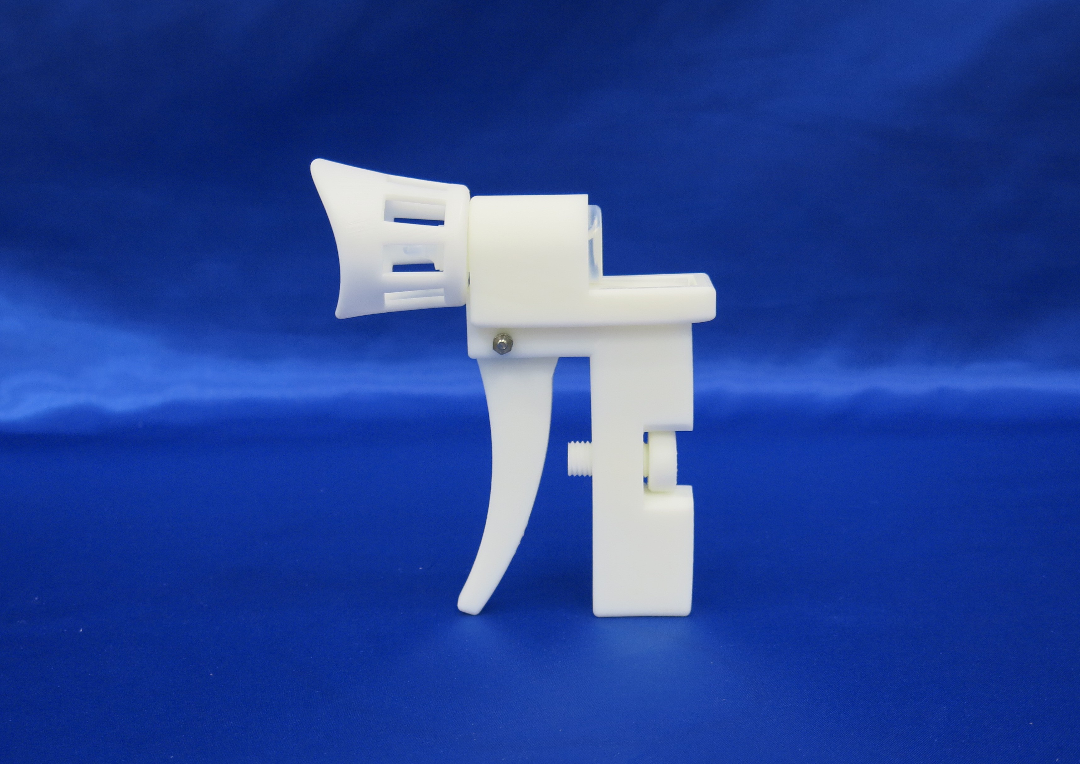 かんたん確実目薬さし機